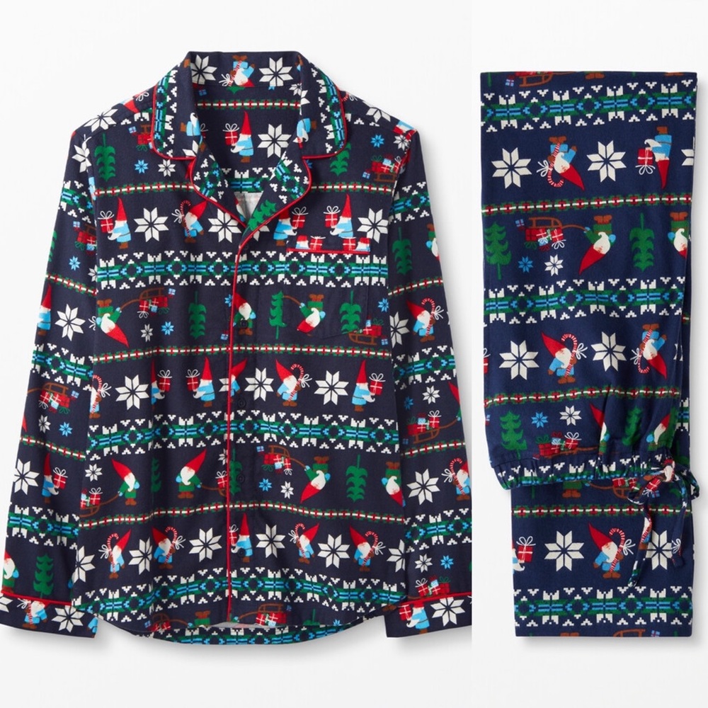 NWT Flannel Gnome Pajamas Size Small